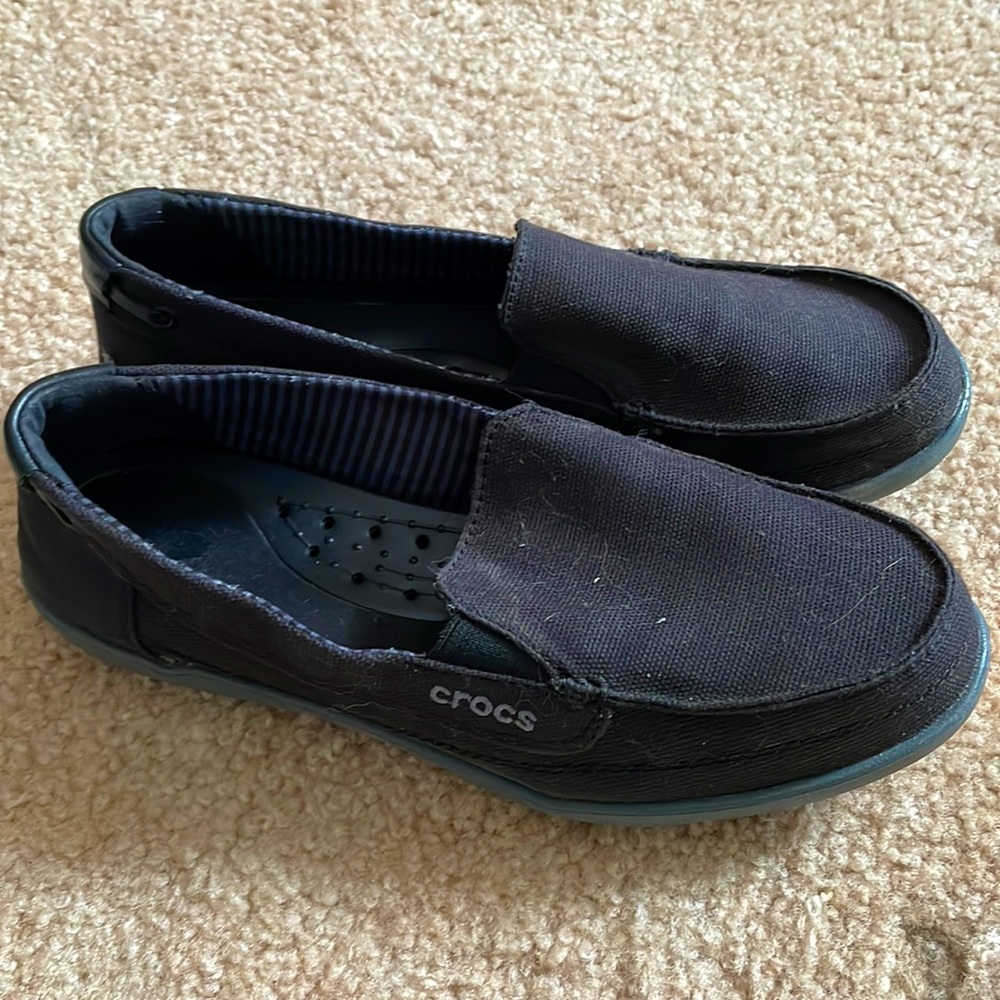 Womens croc loafers size 9